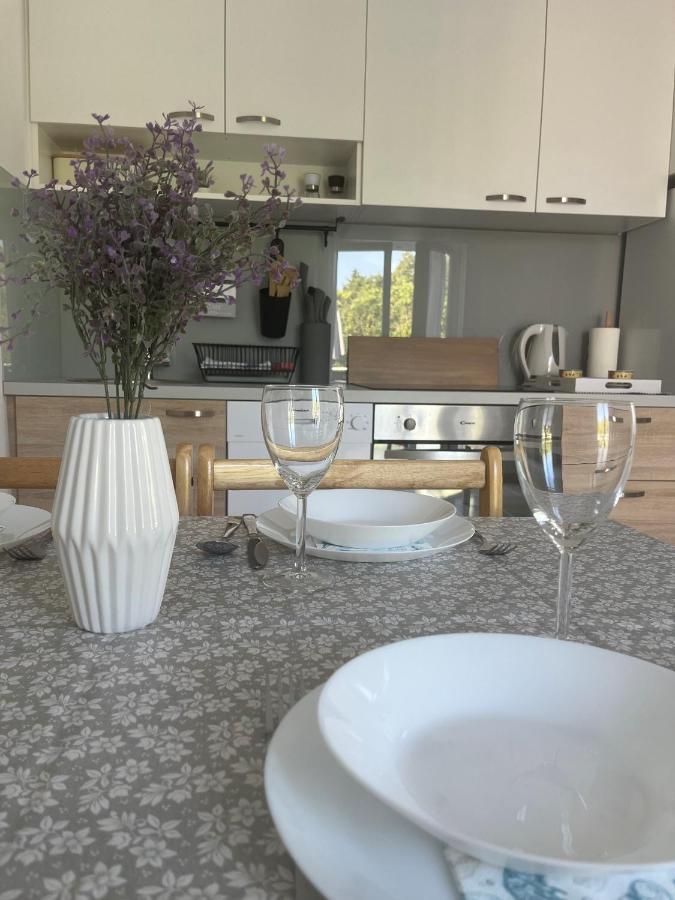 Pinezici Apartman Niccole מראה חיצוני תמונה
